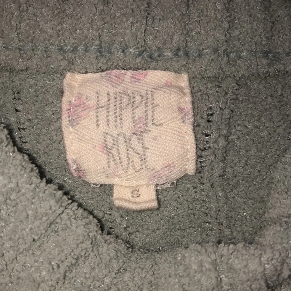 Juniors’ Sweater - Picture 2 of 3